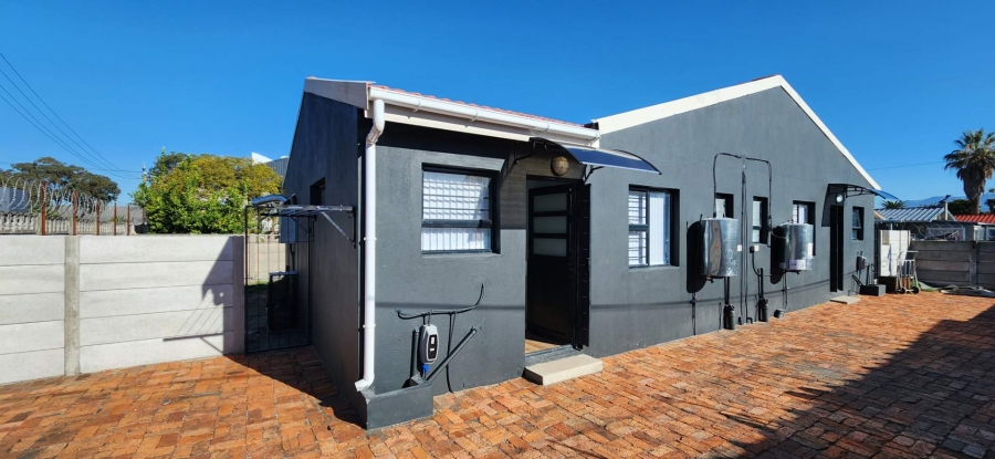 To Let 1 Bedroom Property for Rent in Klipkop Western Cape